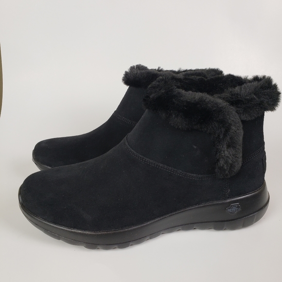 Skechers Shoes - NIB Skechers On The Go Joy Bundle Up Ankle Boots